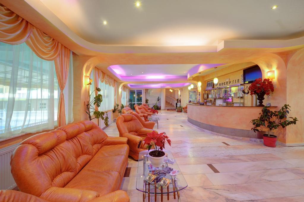 Hotel Cornul Vanatorului Piteşti Buitenkant foto
